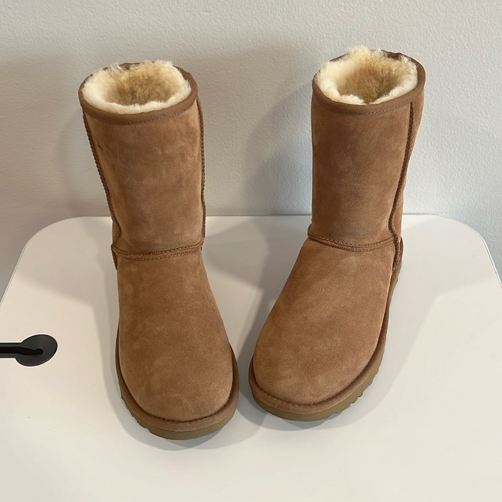 UGG Classic Short II - Chestnut